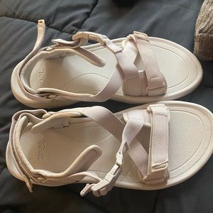 TEVA HURRICANE VERGE